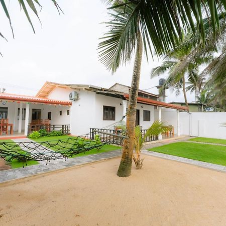Saman Beach Guest House Bussa 외부 사진